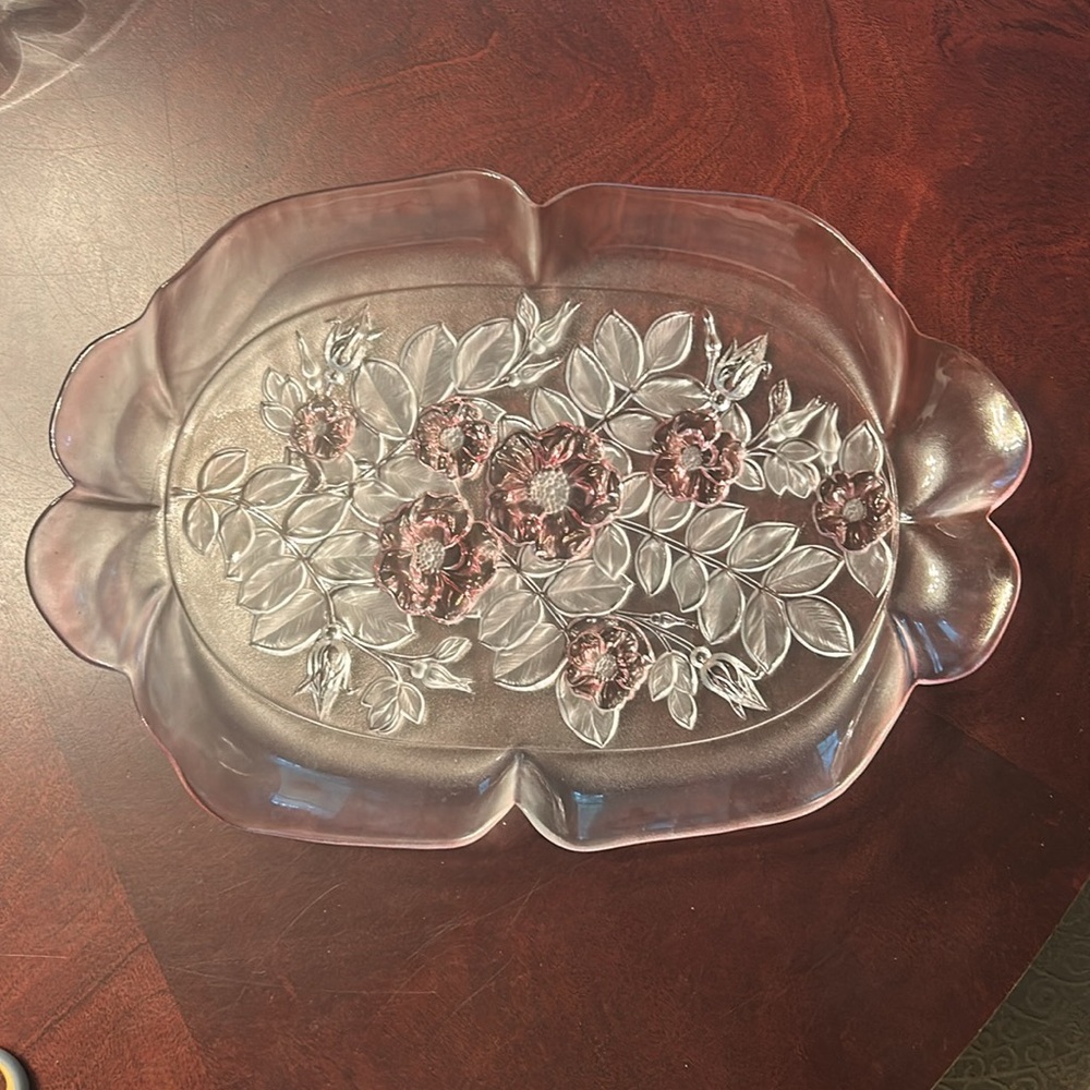 Mikasa 16" Crystal Pink Rosella frosted rose Glass Platter
